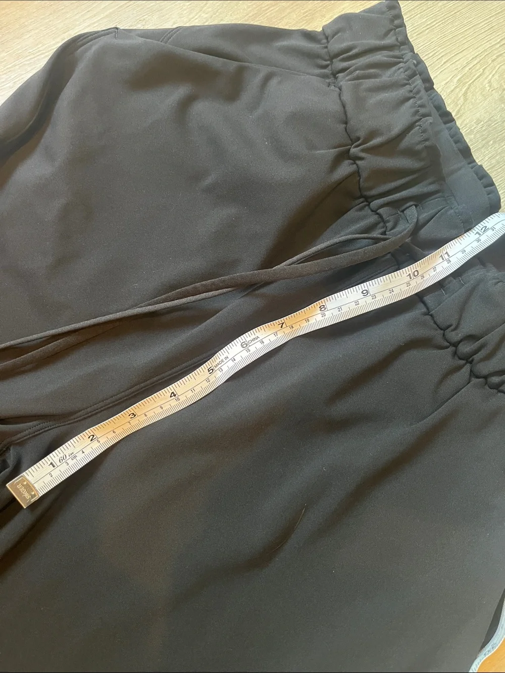 lululemon athletica Women’s Black Joggers - Picture 5 of 6